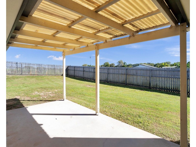 19 Jasmine Drive, Blacks Beach QLD 4740