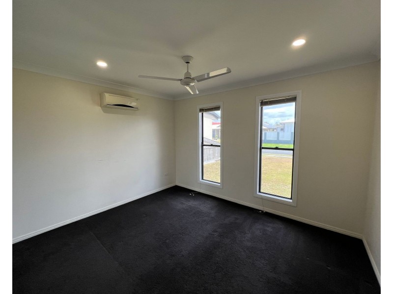 52 Victor Avenue, Glenella QLD 4740