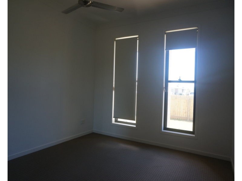 1/14 Halifax Place, Bucasia QLD 4750