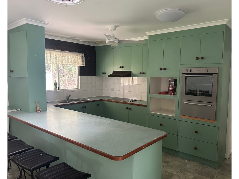 10 Rollinson Road, Farleigh QLD 4741