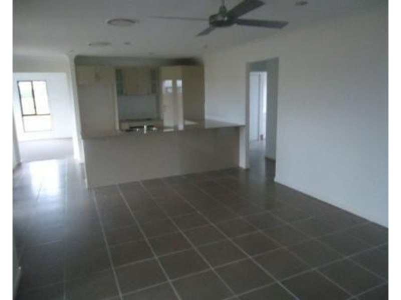 3 Vezzoli Court, Walkerston QLD 4751