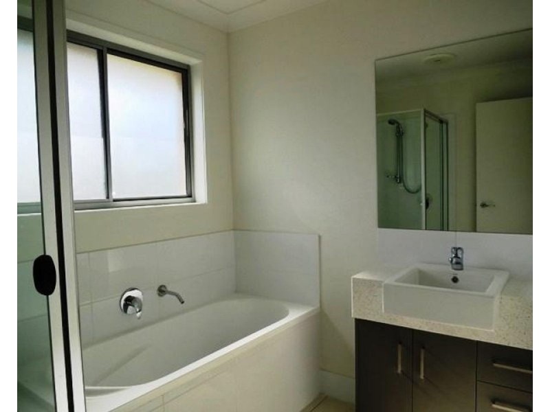 26 Northern Circuit, Rural View QLD 4740