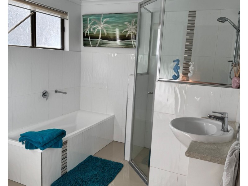40 Melba Street, Armstrong Beach QLD 4737