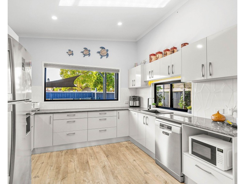 9 Jennifer Court, Bucasia QLD 4750