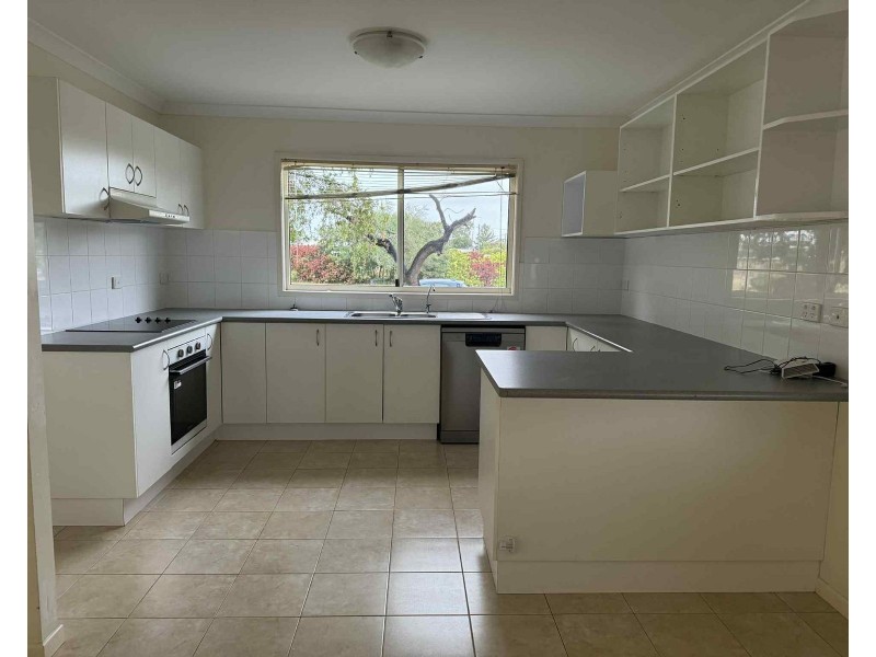 15 Baker Street, Nebo QLD 4742
