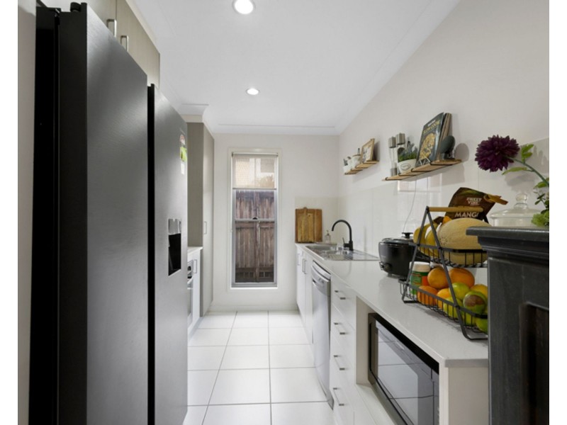 19 Northern Circuit, Rural View QLD 4740