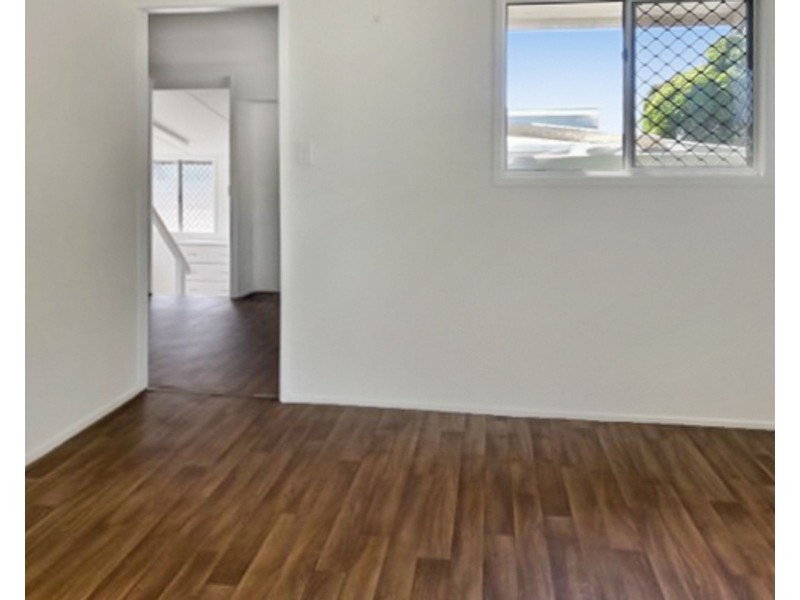 5 Place Avenue, Sarina QLD 4737