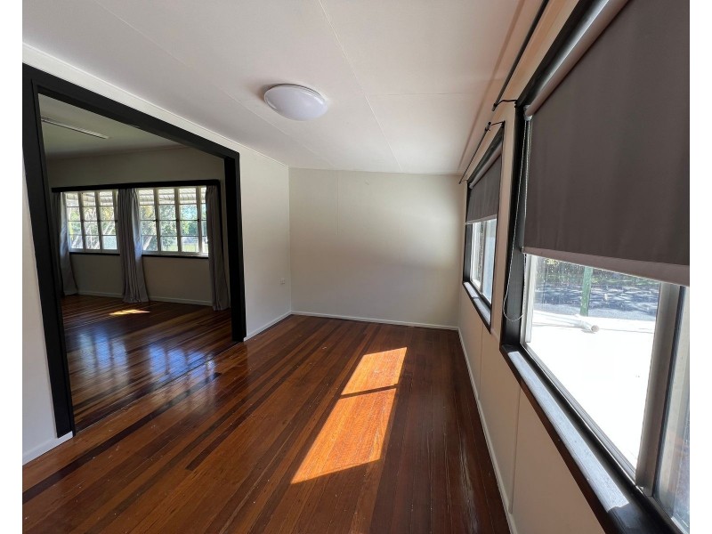 6 Pheasant Street, Slade Point QLD 4740