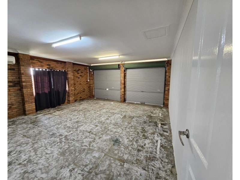 33 Bradman Drive, Glenella QLD 4740