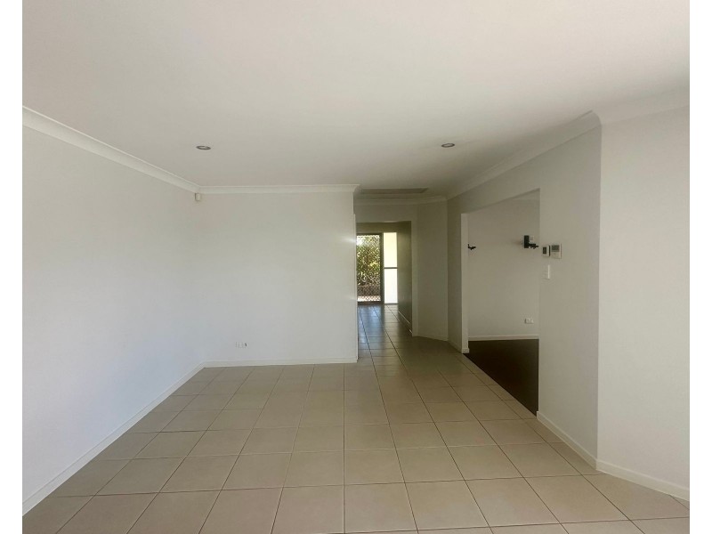 12 Moreton Drive, Rural View QLD 4740