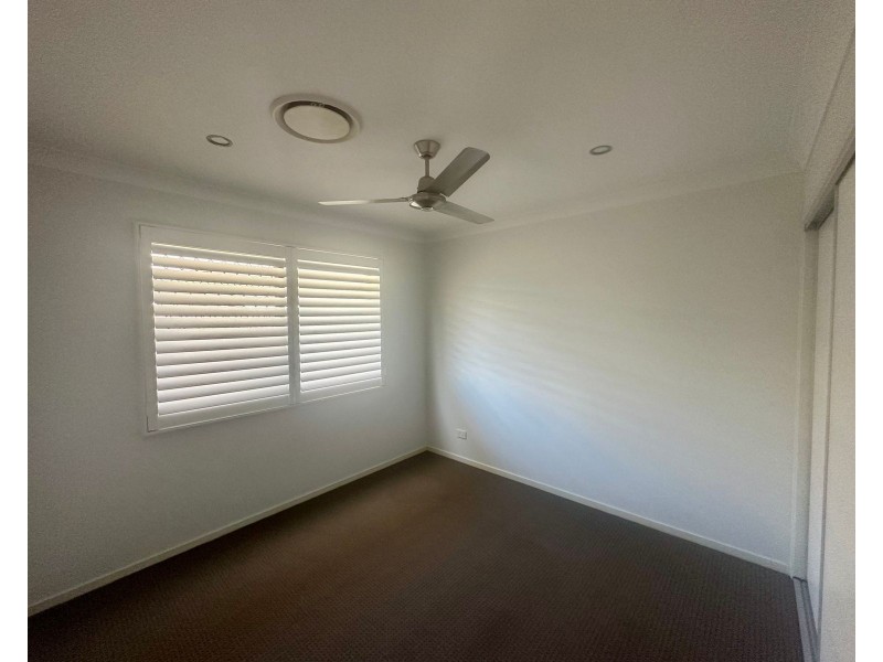 12 Moreton Drive, Rural View QLD 4740