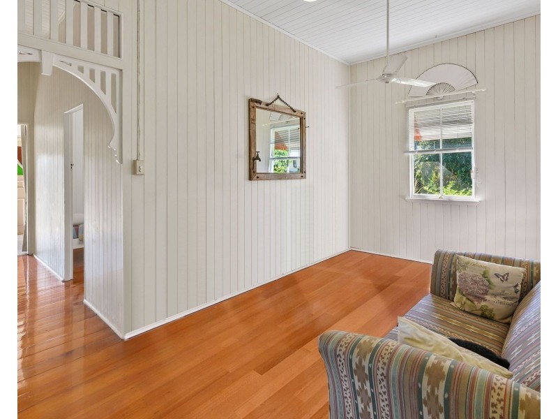 11  Luscombe Street, Mackay QLD 4740