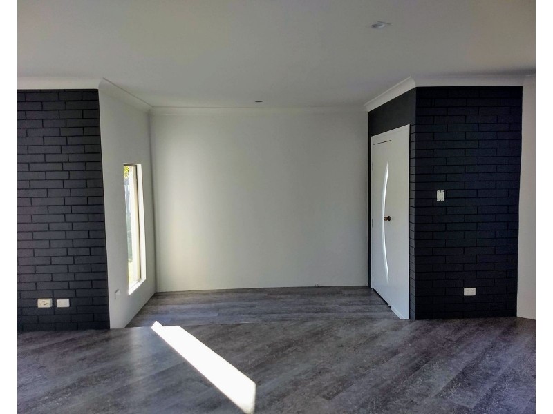 2/4 Peter Court, Andergrove QLD 4740