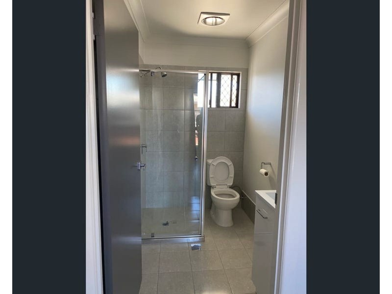2/4 Peter Court, Andergrove QLD 4740