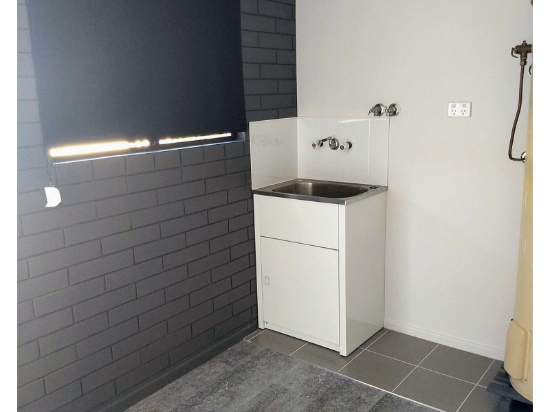 2/4 Peter Court, Andergrove QLD 4740