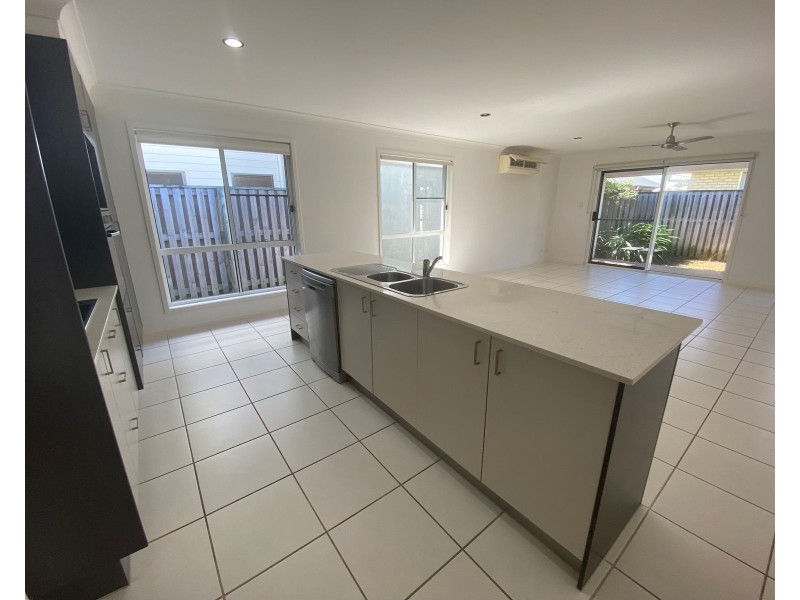 91 Scarborough Circuit, Blacks Beach QLD 4740