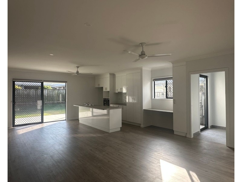 168 Whitehaven Drive, Blacks Beach QLD 4740