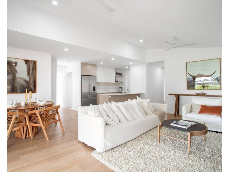 23 Lakeside Way, Andergrove QLD 4740