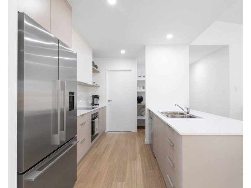 23 Lakeside Way, Andergrove QLD 4740