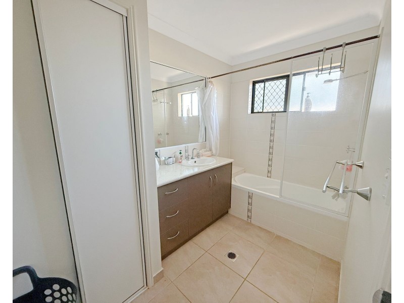 17 Ruddell Close, Marian QLD 4753