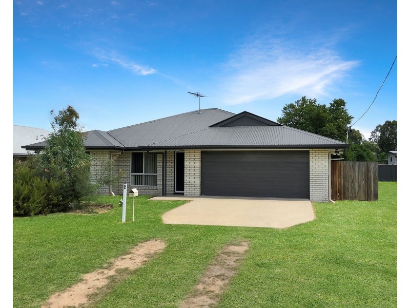 6 Denison Street, Nebo QLD 4742