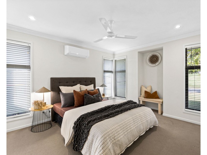 11 Lyam Place, Eimeo QLD 4740