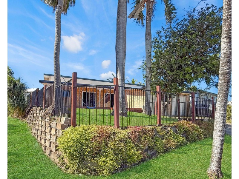 12 Hackett Court, Campwin Beach QLD 4737