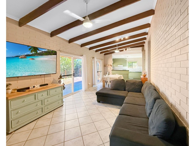12 Hackett Court, Campwin Beach QLD 4737