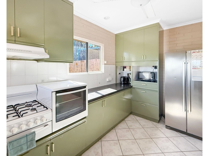 12 Hackett Court, Campwin Beach QLD 4737
