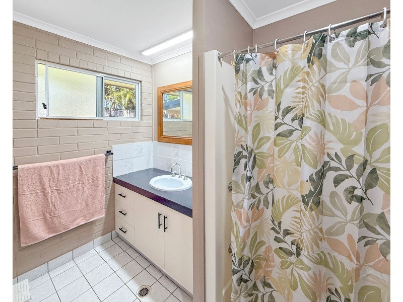 12 Hackett Court, Campwin Beach QLD 4737