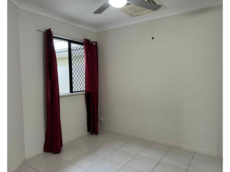 1/22 Pacific Avenue, Sarina QLD 4737