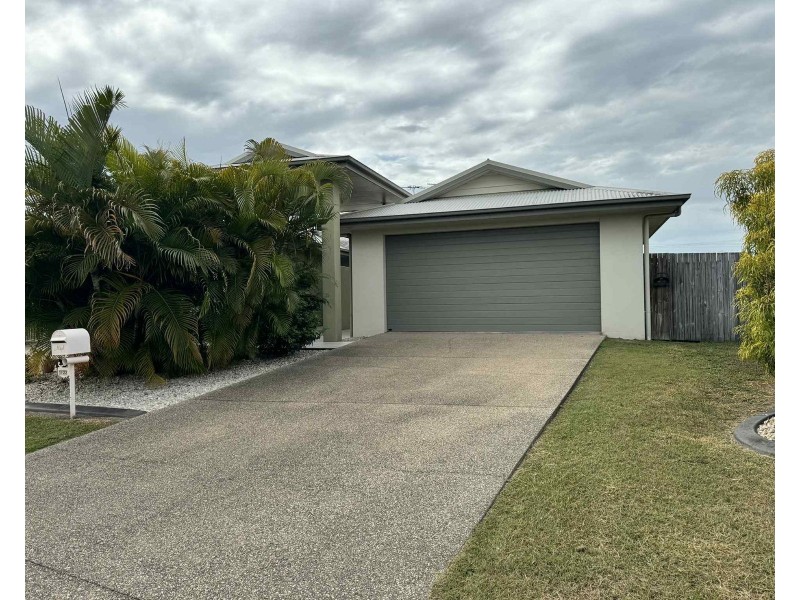 1/22 Pacific Avenue, Sarina QLD 4737