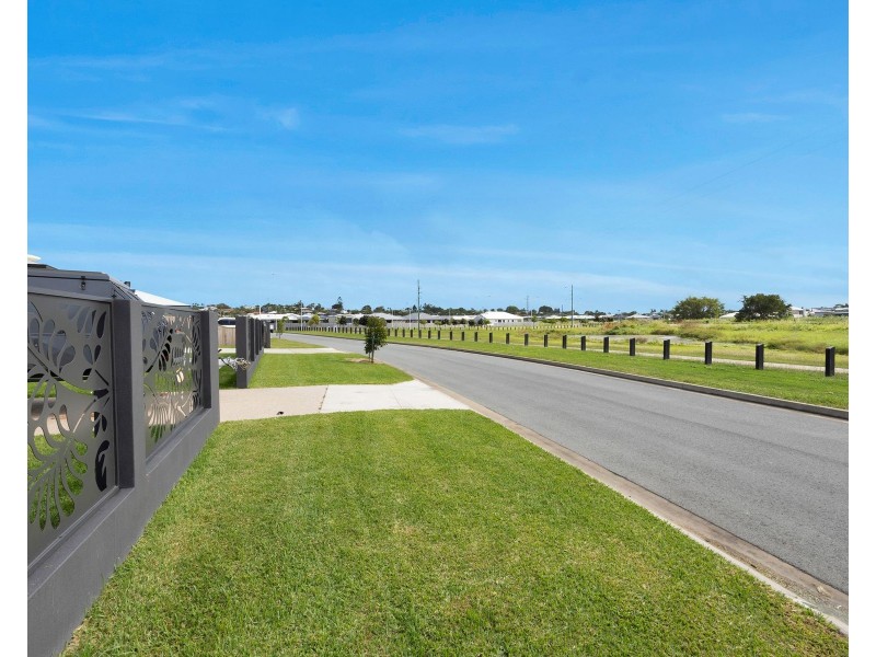 39 Jabiru Circuit, Rural View QLD 4740