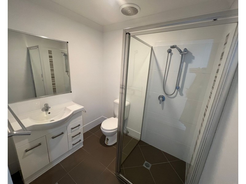 2/41 Primavera Boulevard, Beaconsfield QLD 4740