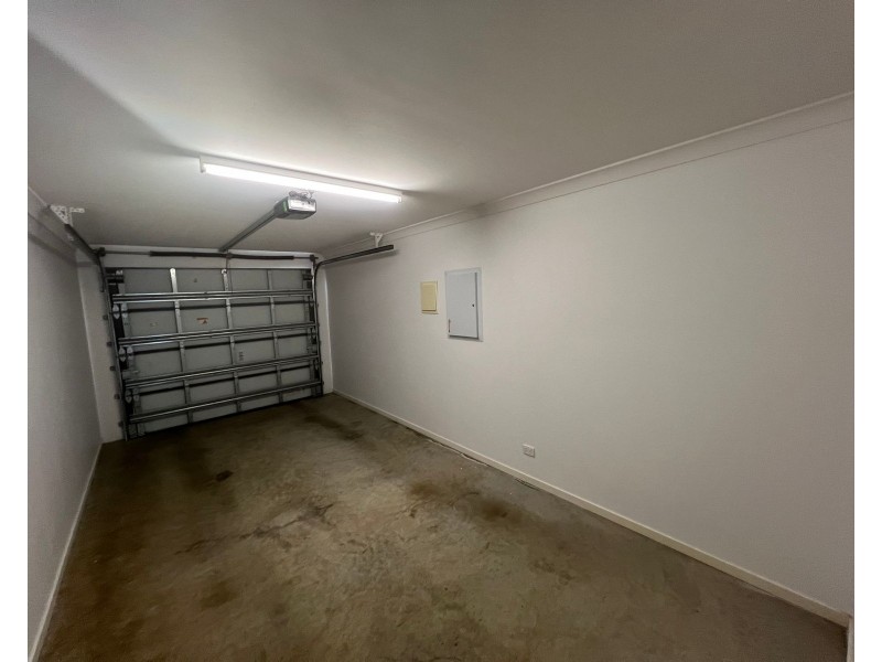 2/41 Primavera Boulevard, Beaconsfield QLD 4740
