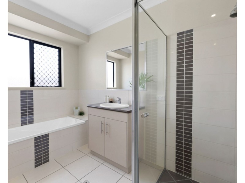 14 Sonoran Street, Rural View QLD 4740
