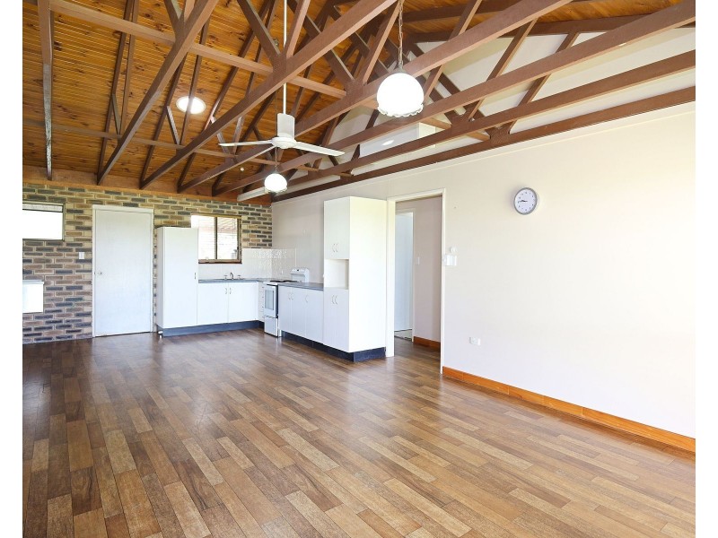 1/1 Valroy Street, Hay Point QLD 4740