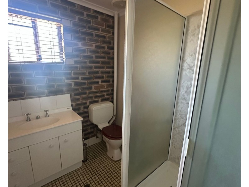 1/1 Valroy Street, Hay Point QLD 4740