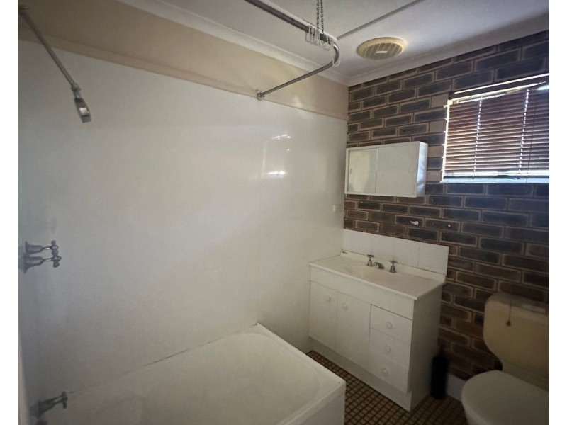 2/1 Valroy Street, Hay Point QLD 4740