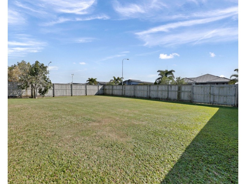 5 Beachwood Circuit, Bakers Creek QLD 4740