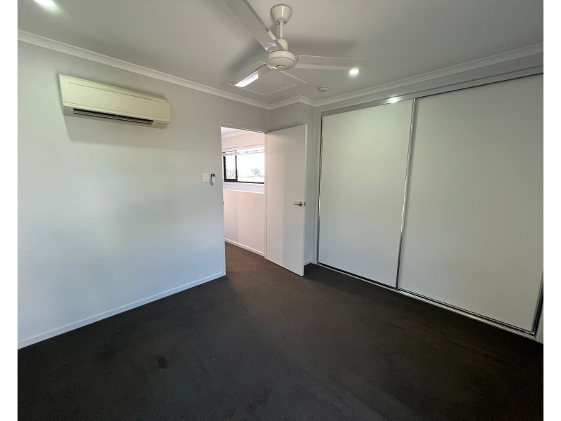 2/2 Makybe Diva Drive, Ooralea QLD 4740