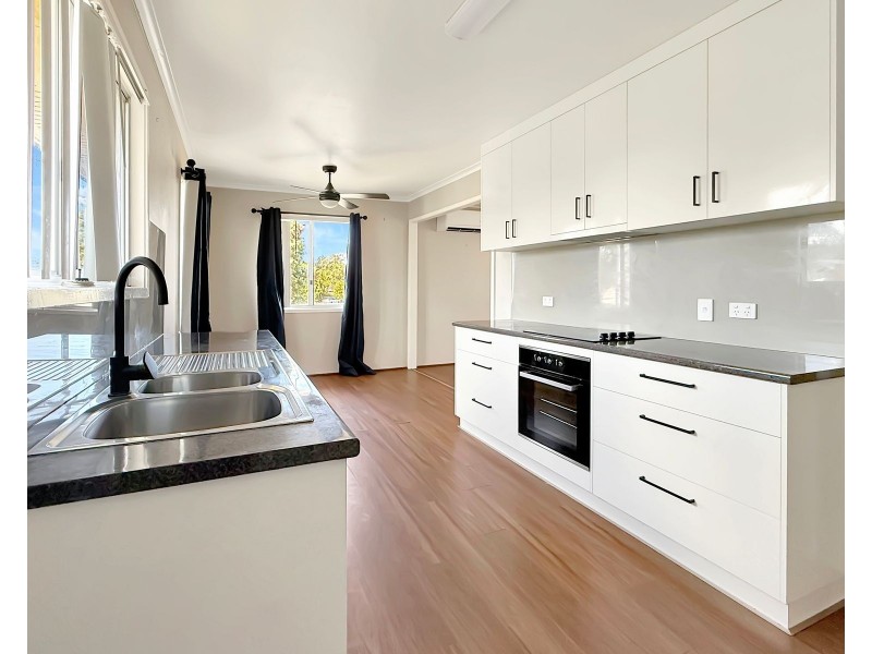 4 Kathleen Street, Sarina QLD 4737