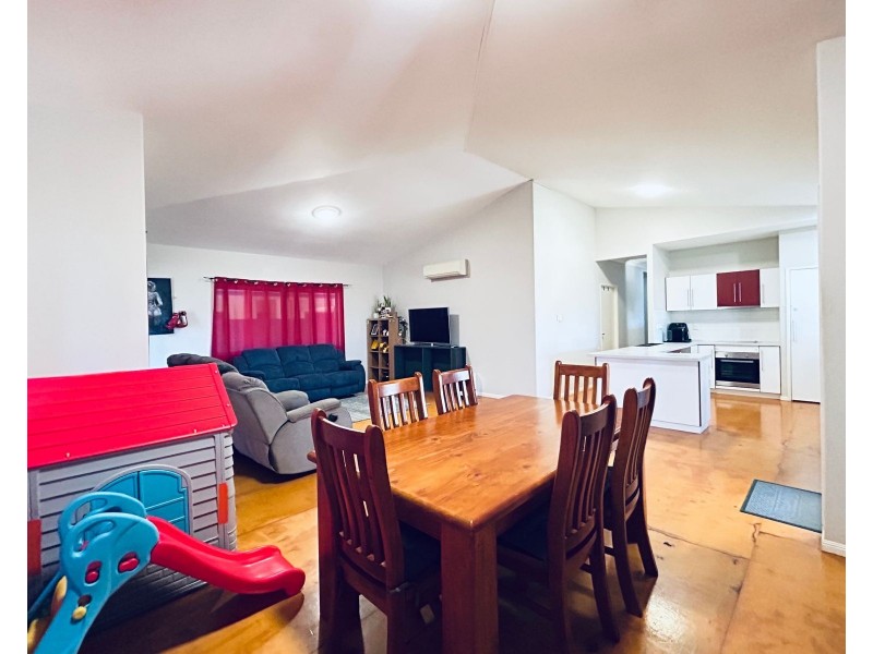 33-35 Mary Street, Nebo QLD 4742