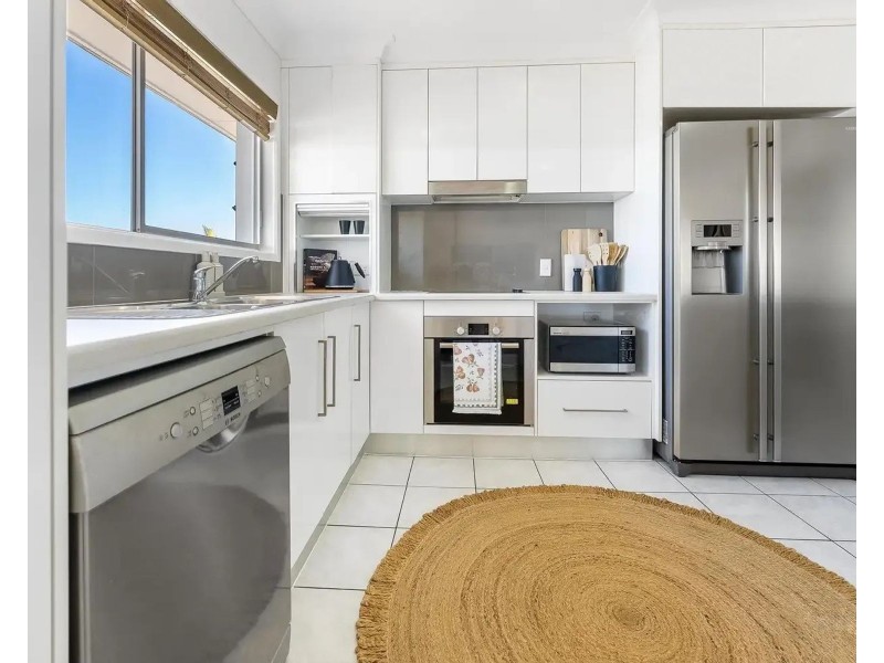 10 Captain Blackwood Drive, Sarina Beach QLD 4737