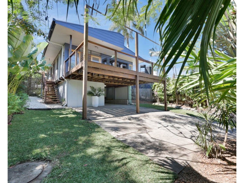 96 Mango Avenue, Eimeo QLD 4740