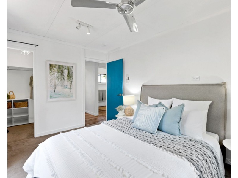 96 Mango Avenue, Eimeo QLD 4740