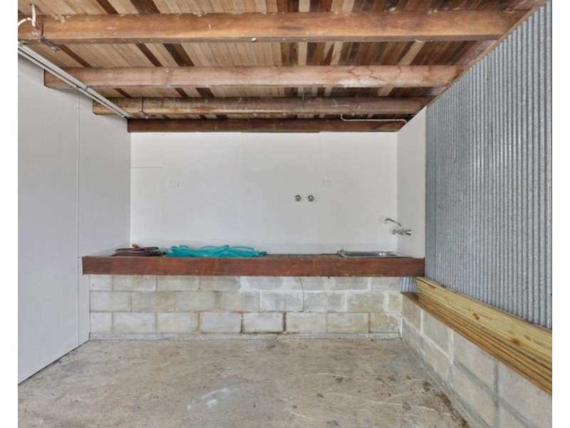 96 Mango Avenue, Eimeo QLD 4740