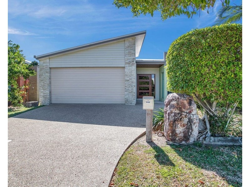 89 Village Circuit, Eimeo QLD 4740