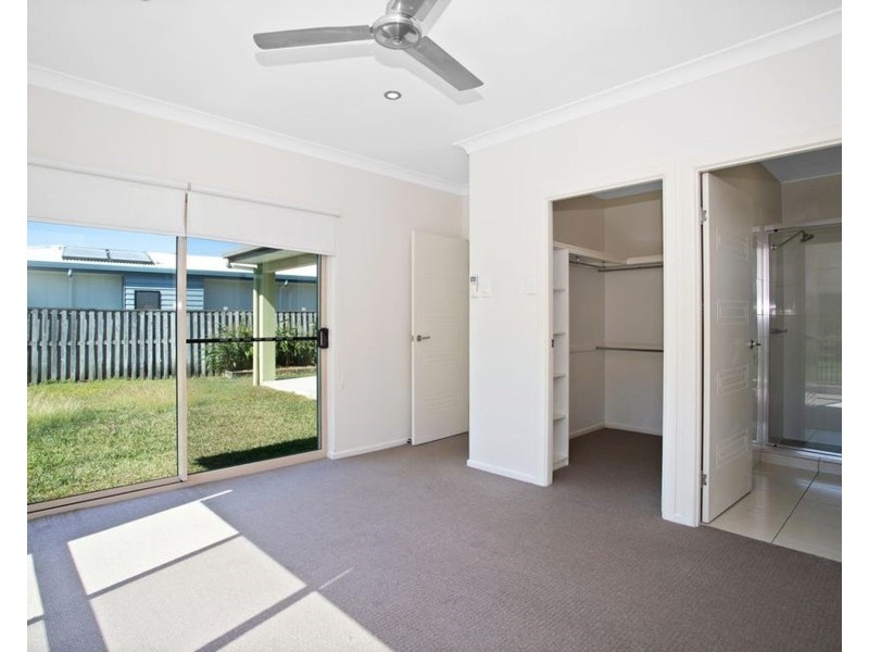 89 Village Circuit, Eimeo QLD 4740