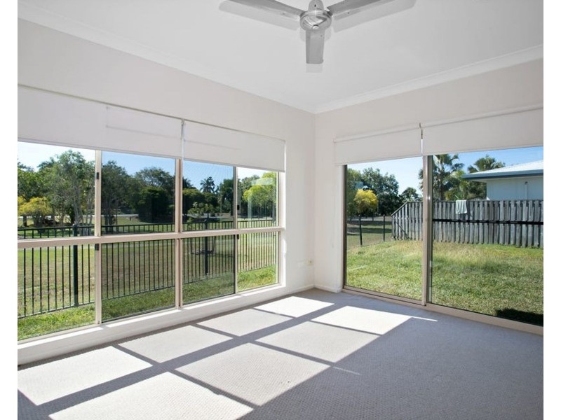 89 Village Circuit, Eimeo QLD 4740